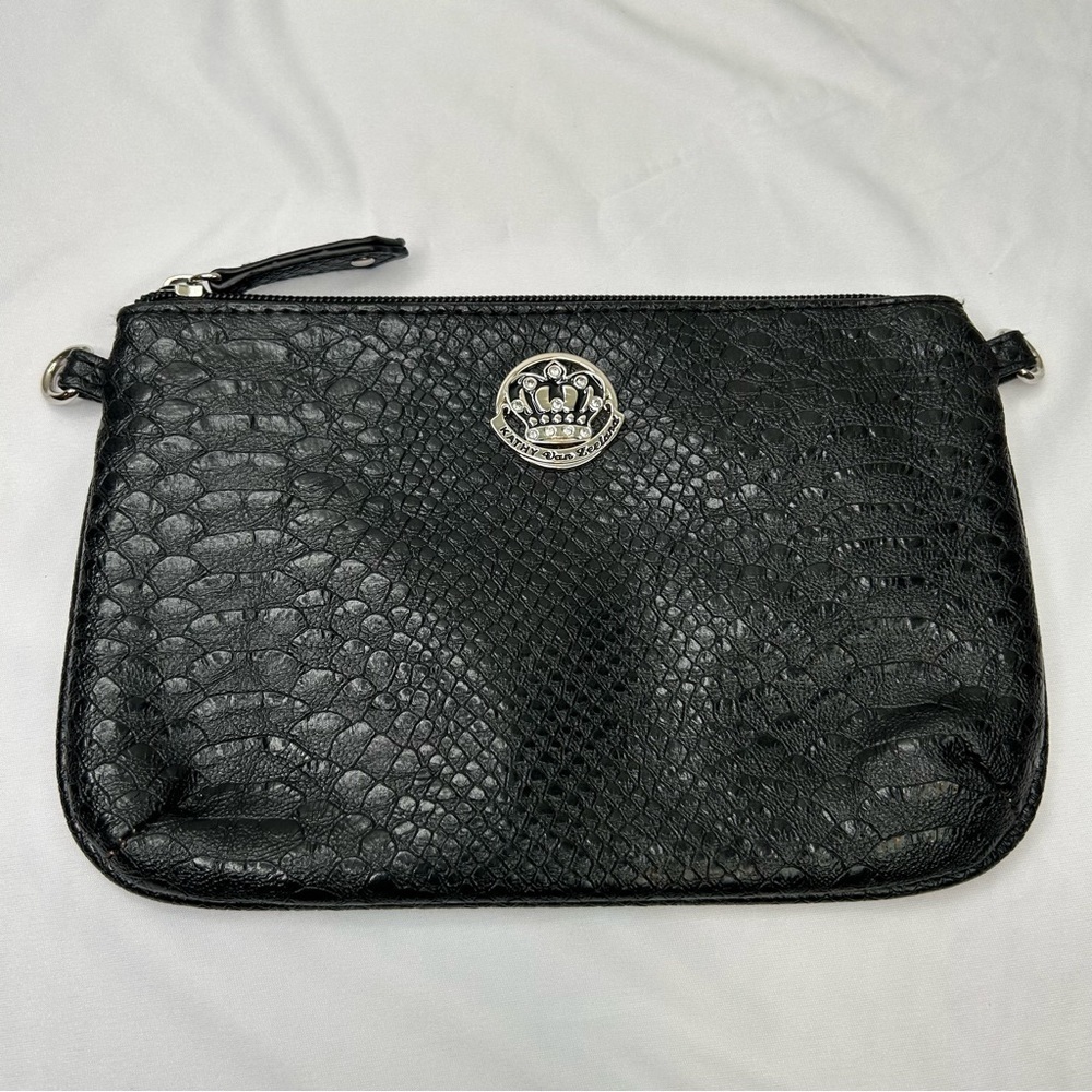 Kathy‎ Van Zeeland snake texture black clutch